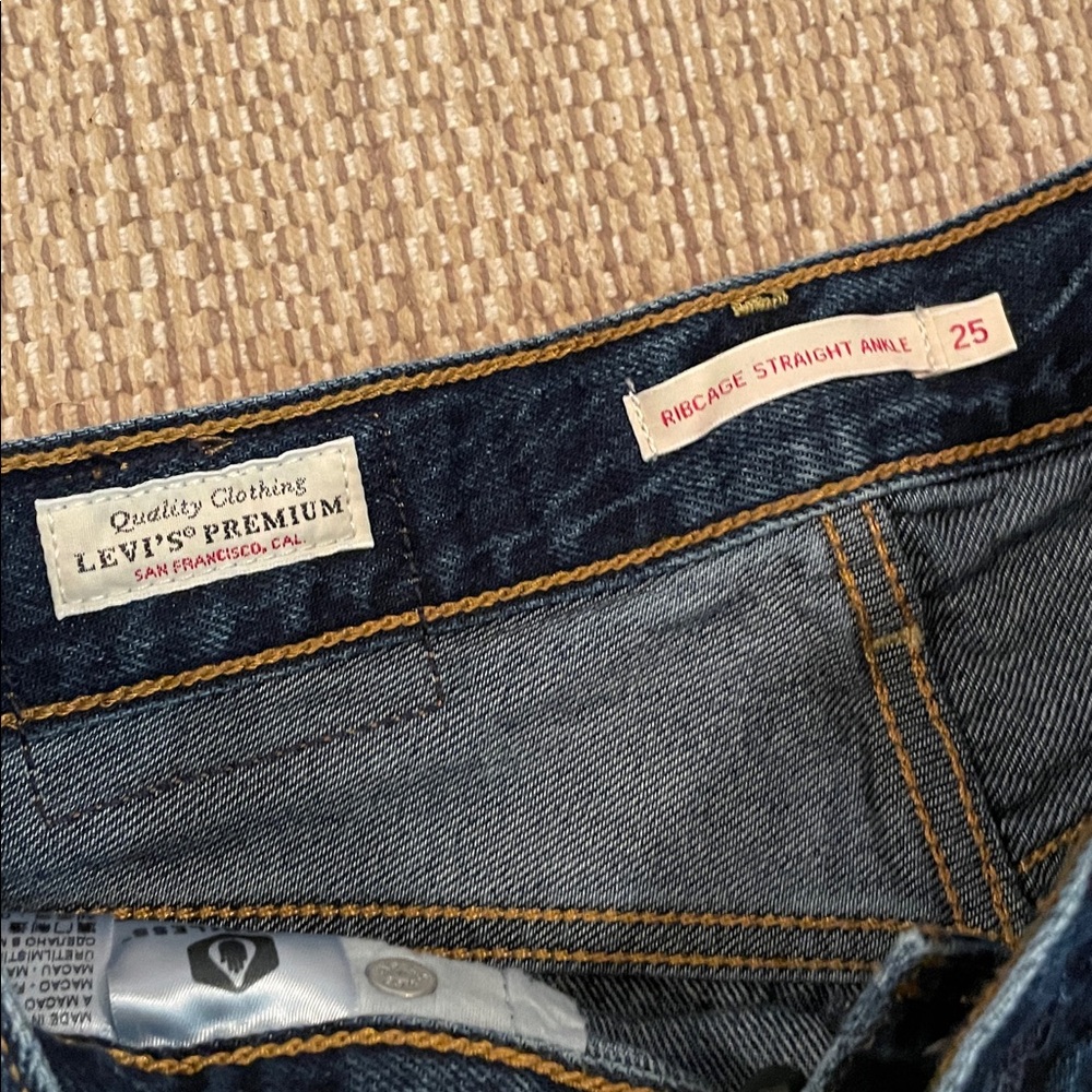 Madewell, Levi’s, AE Jeans Lot - Picture 5 of 7